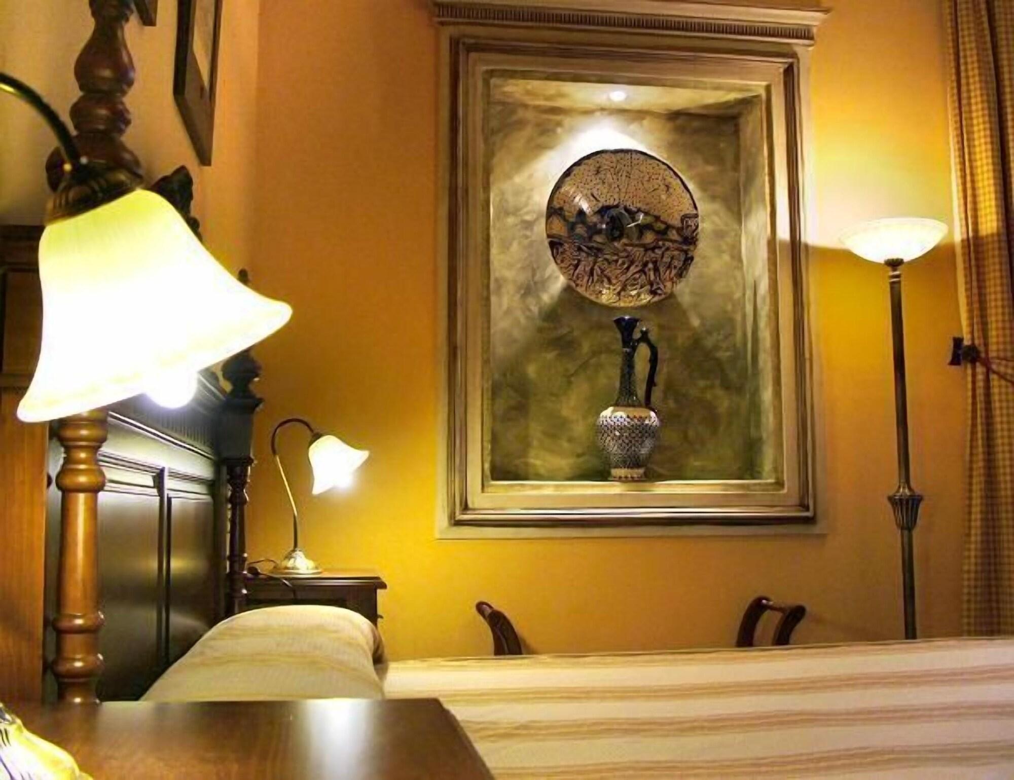 Hotel María De Molina 3*